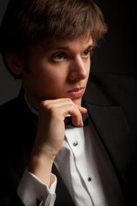 Artem Belogurov, piano