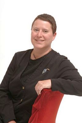Gail Olszewski, piano
